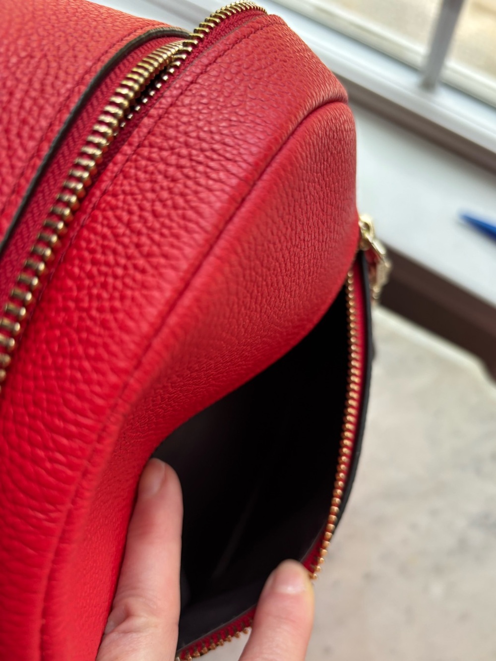 Henri Bendel About Town Red Pebbled Leather Mini Backpack/Shoulder Bag - Picture 8 of 11